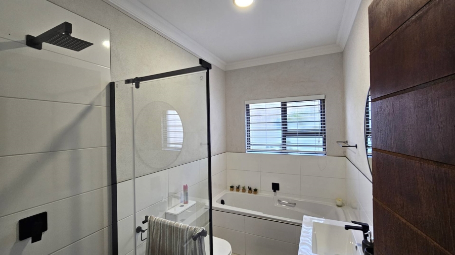3 Bedroom Property for Sale in Melodie North West